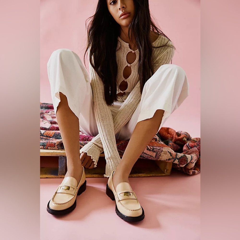 FREE PEOPLE Collection Liv Lug Loafers Cantaloupe size 38.5 NWOB - Picture 1 of 12